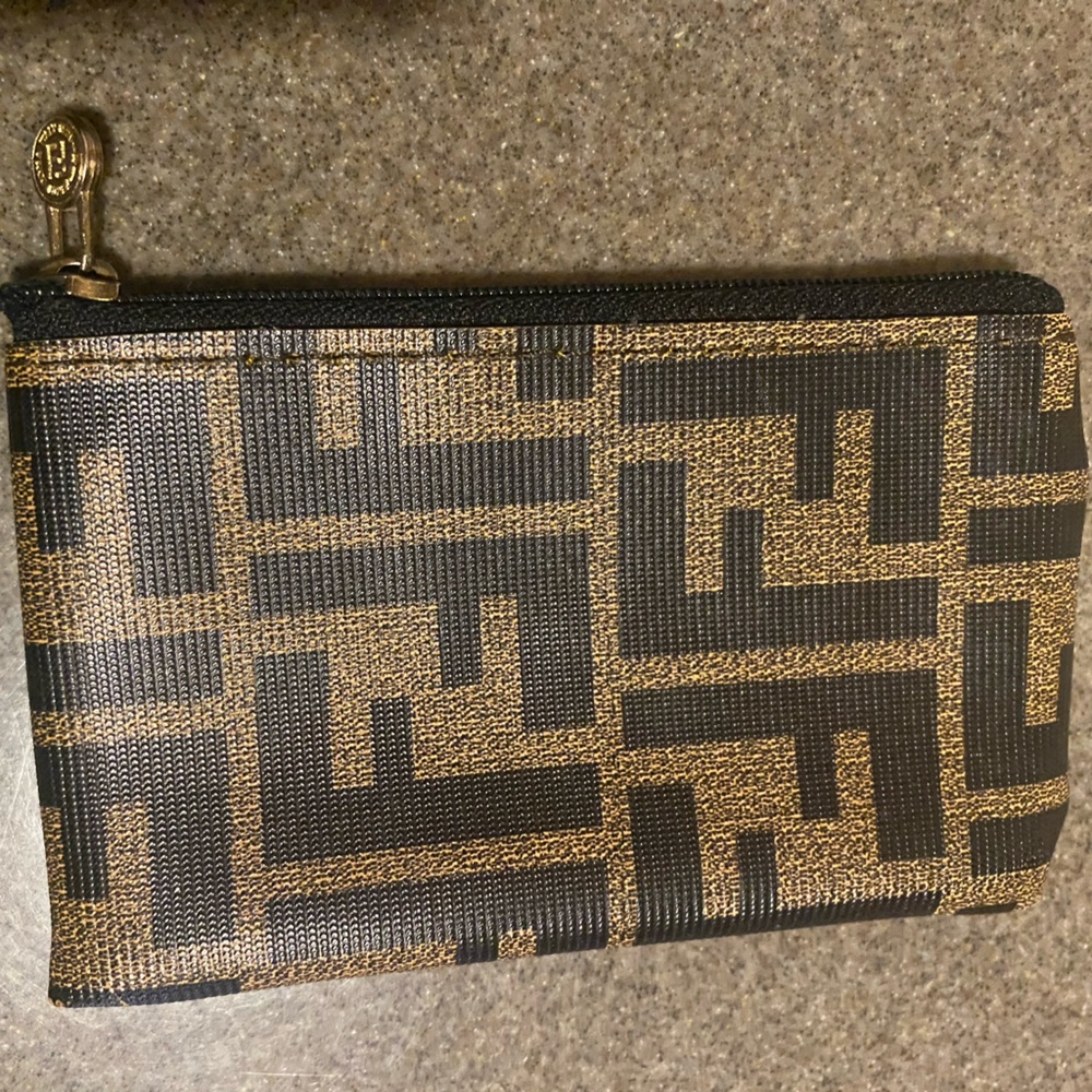 FENDI  Imitation Small Canvas Coin Purse. Black Brown - Signature Design.
